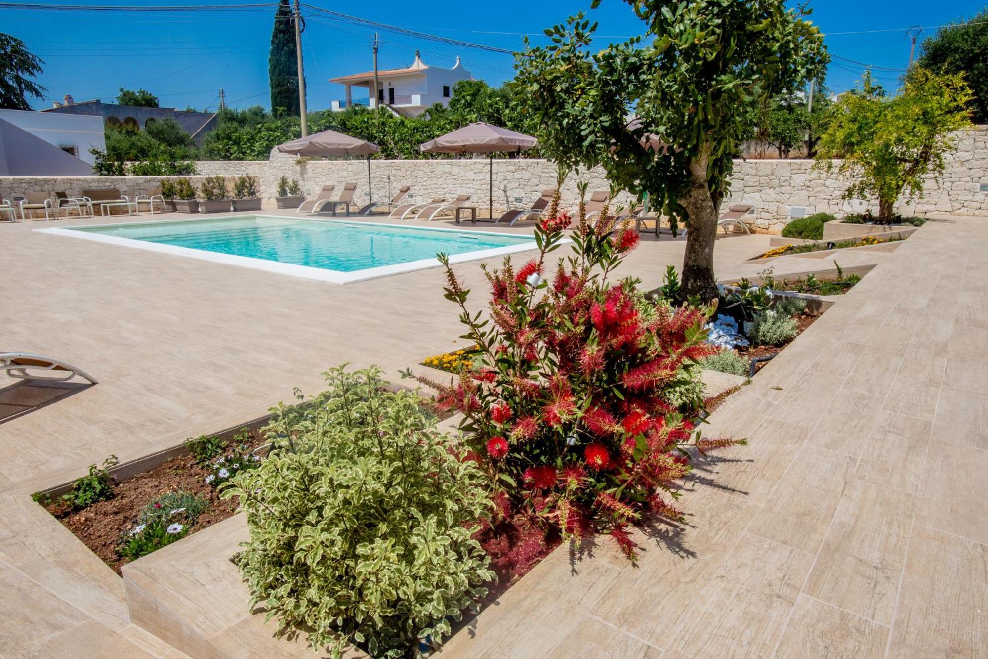 Mandorlocarrubo'S Suite Ostuni Εξωτερικό φωτογραφία
